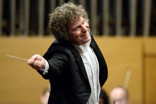 Závěrečný koncert řídil šéfdirigent Heiko Mathias Förster.