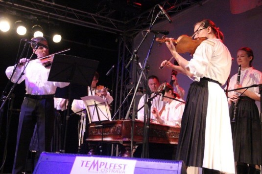 Na pátém ročníku Templfestu vystoupila v sobotu cimbálová muzika Capella.