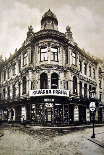 kavarna-habsburg-od-28-10-1918-kavarna-praha