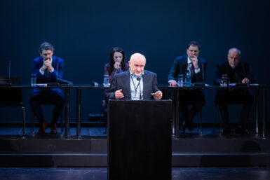 Vladimír Čapka před premiérou inscenace Bůh: Nikdo nemá právo někomu zničit život nebo ho někomu dokonce vzít