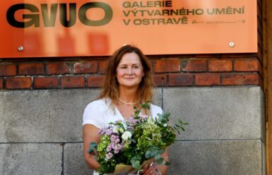 Dobrý fotograf má schopnost vidění skrytého, říká kurátorka Renata Skřebská o výstavě Syrová přitažlivost