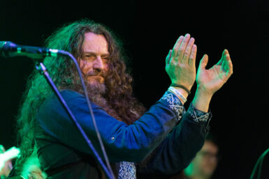 FOTO: Postřižiny Tomáše Kočka & Orchestru zpestřili přátelé ze světa metalu i opery